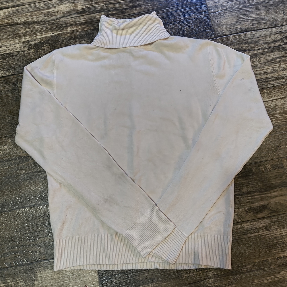 Joseph A Women's Cream Turtleneck Sweater